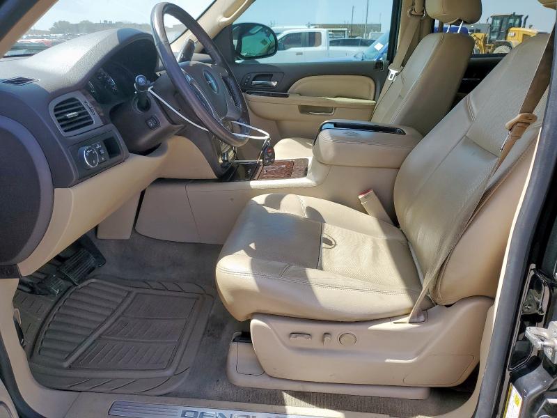  GMC YUKON 2013 Черный