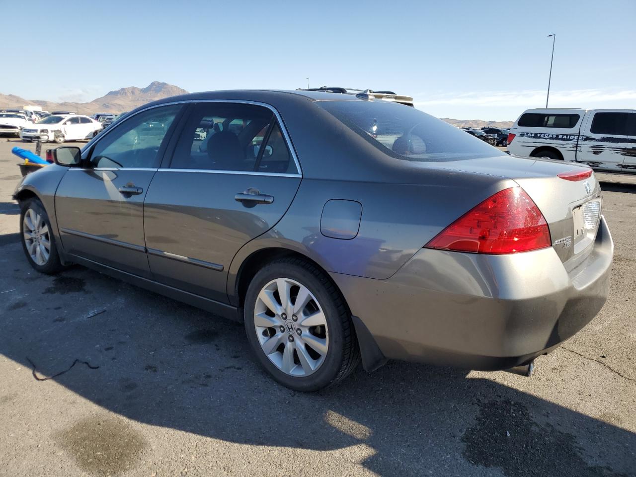 2007 Honda Accord - Image 2