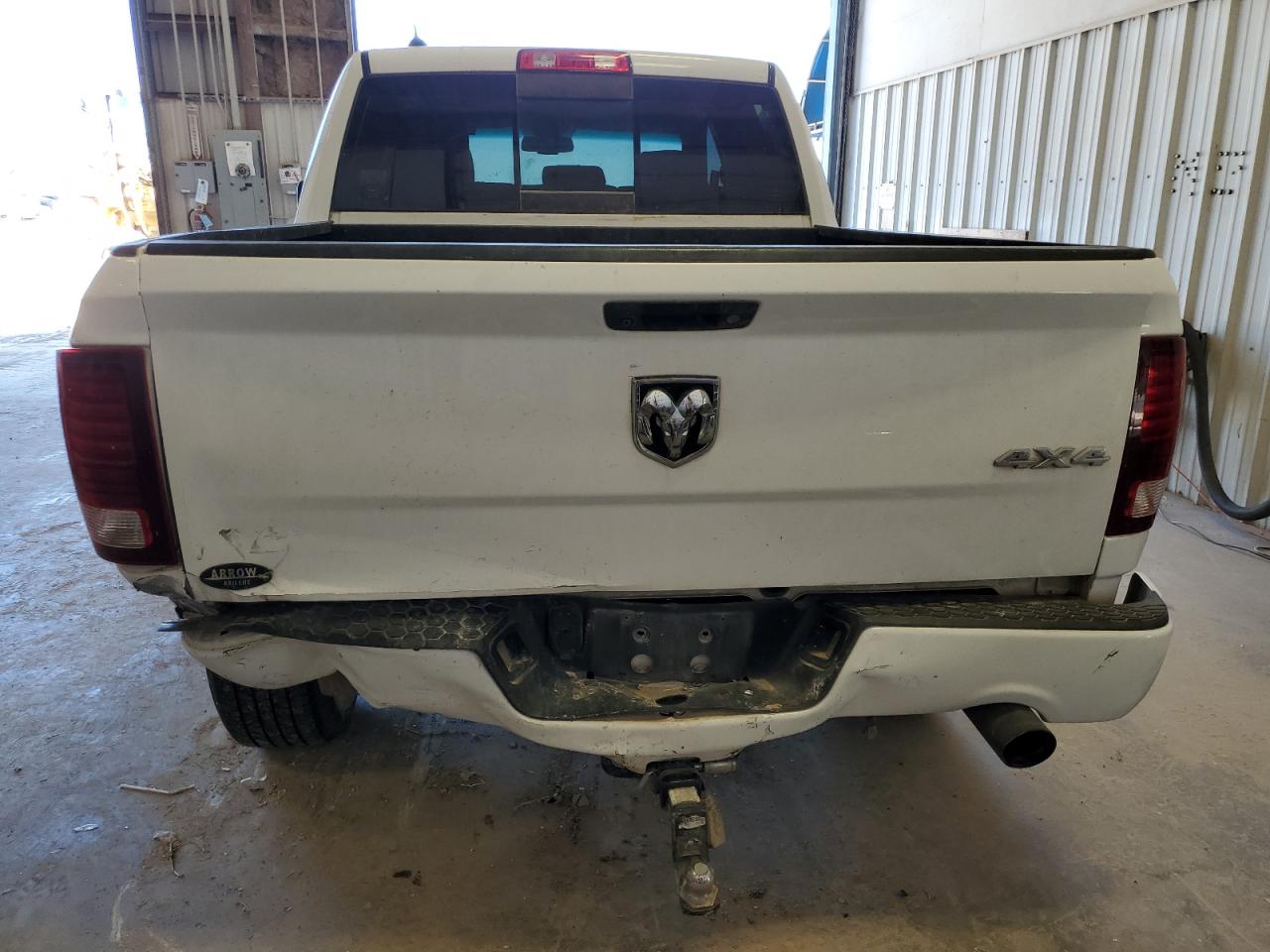 2016 RAM 1500 - Image 6