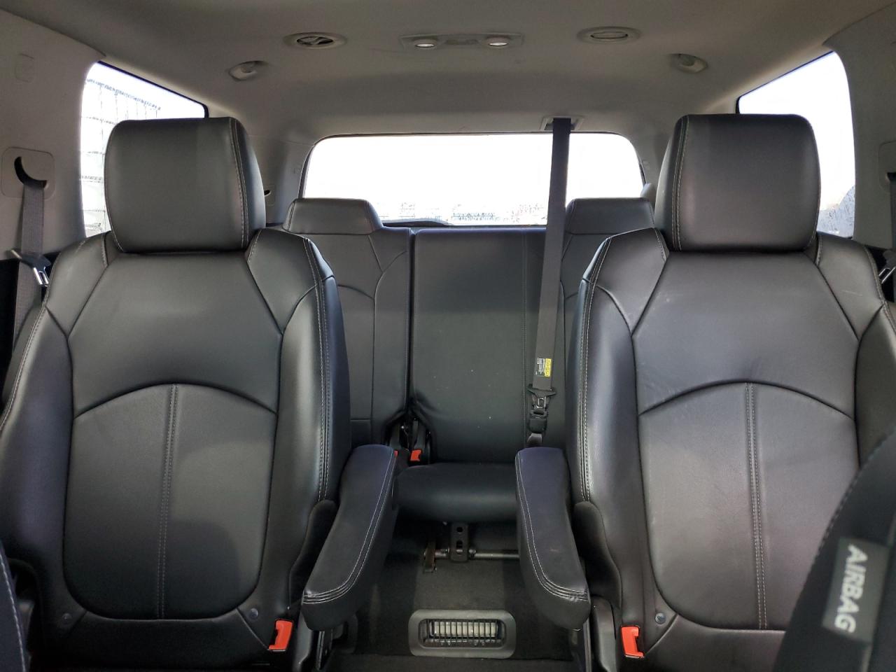 2016 GMC Acadia - Image 10