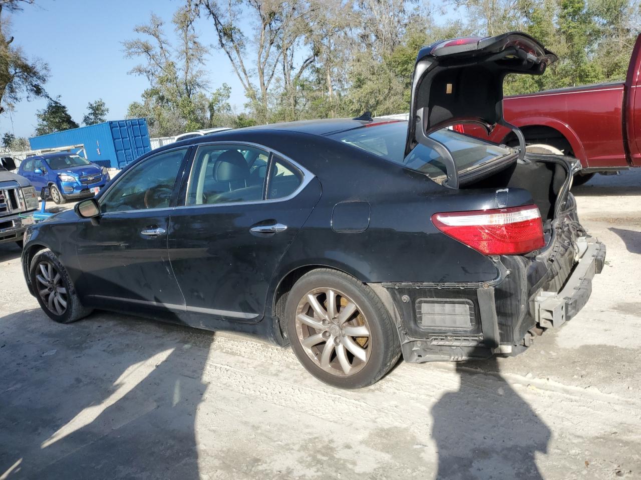 2008 Lexus LS - Image 2