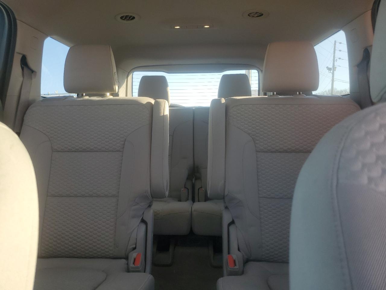2017 GMC Acadia - Image 10