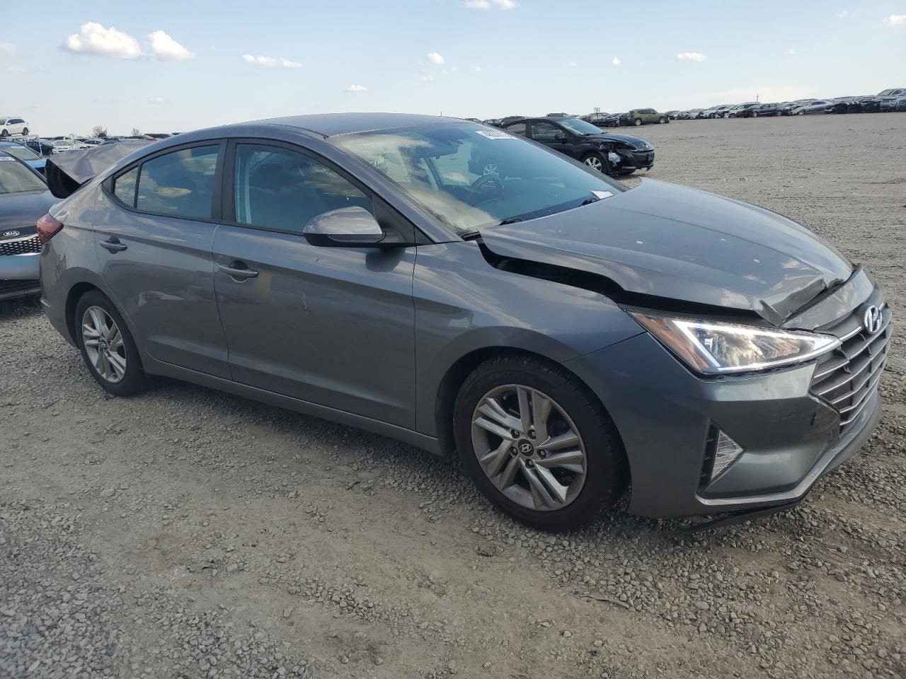 2019 Hyundai Elantra - Image 4