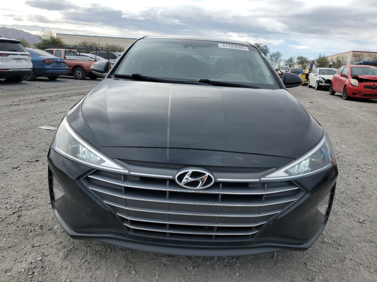 2020 Hyundai Elantra - Image 5