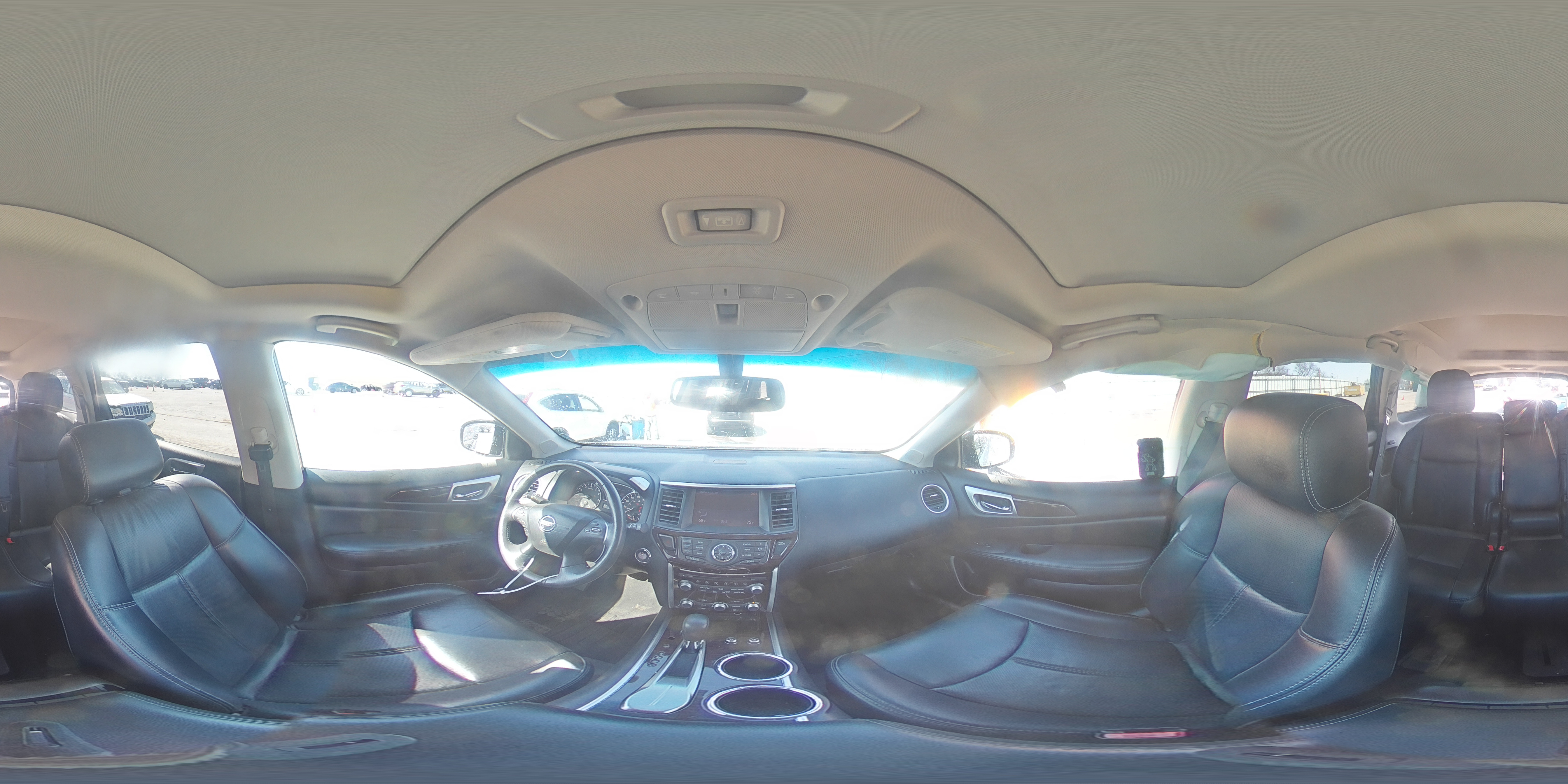 2014 Nissan Pathfinder - Image 16