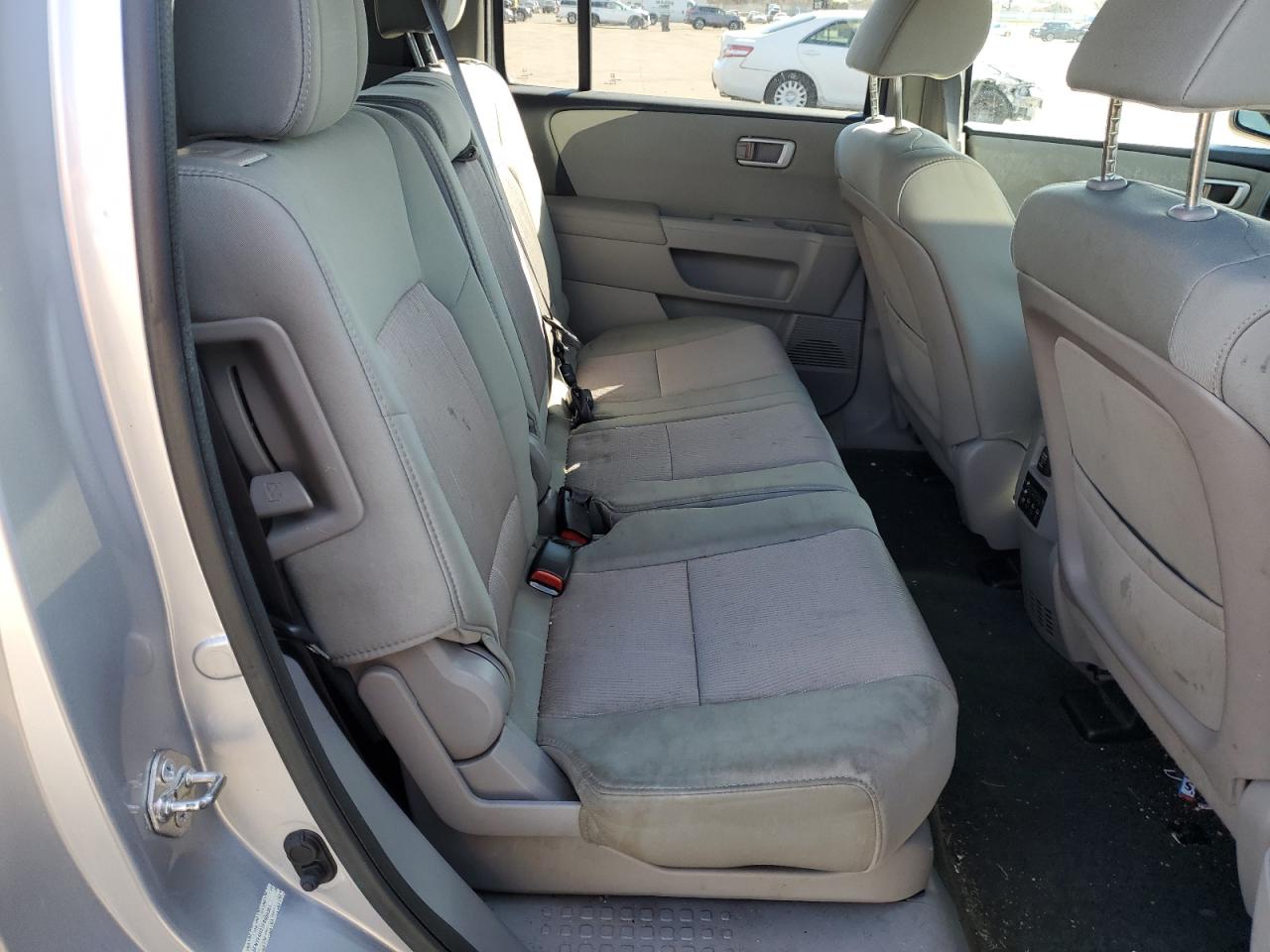 2015 Honda Pilot - Image 12