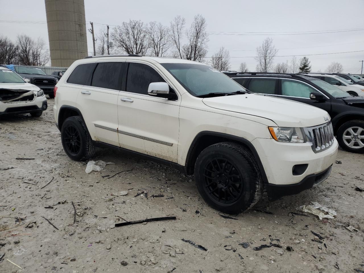 2011 Jeep Grand Cherokee - Image 4