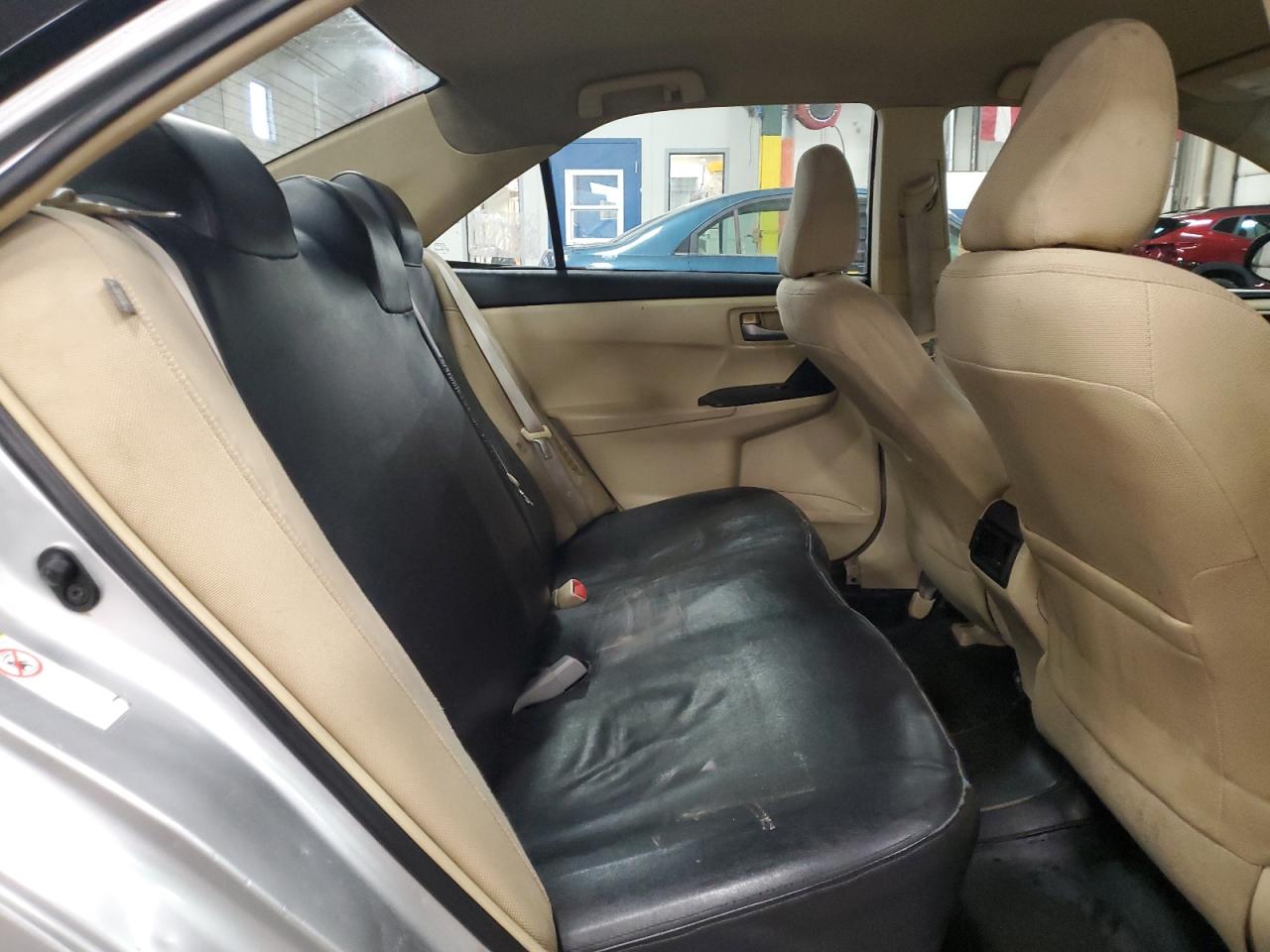 2015 Toyota Camry - Image 10