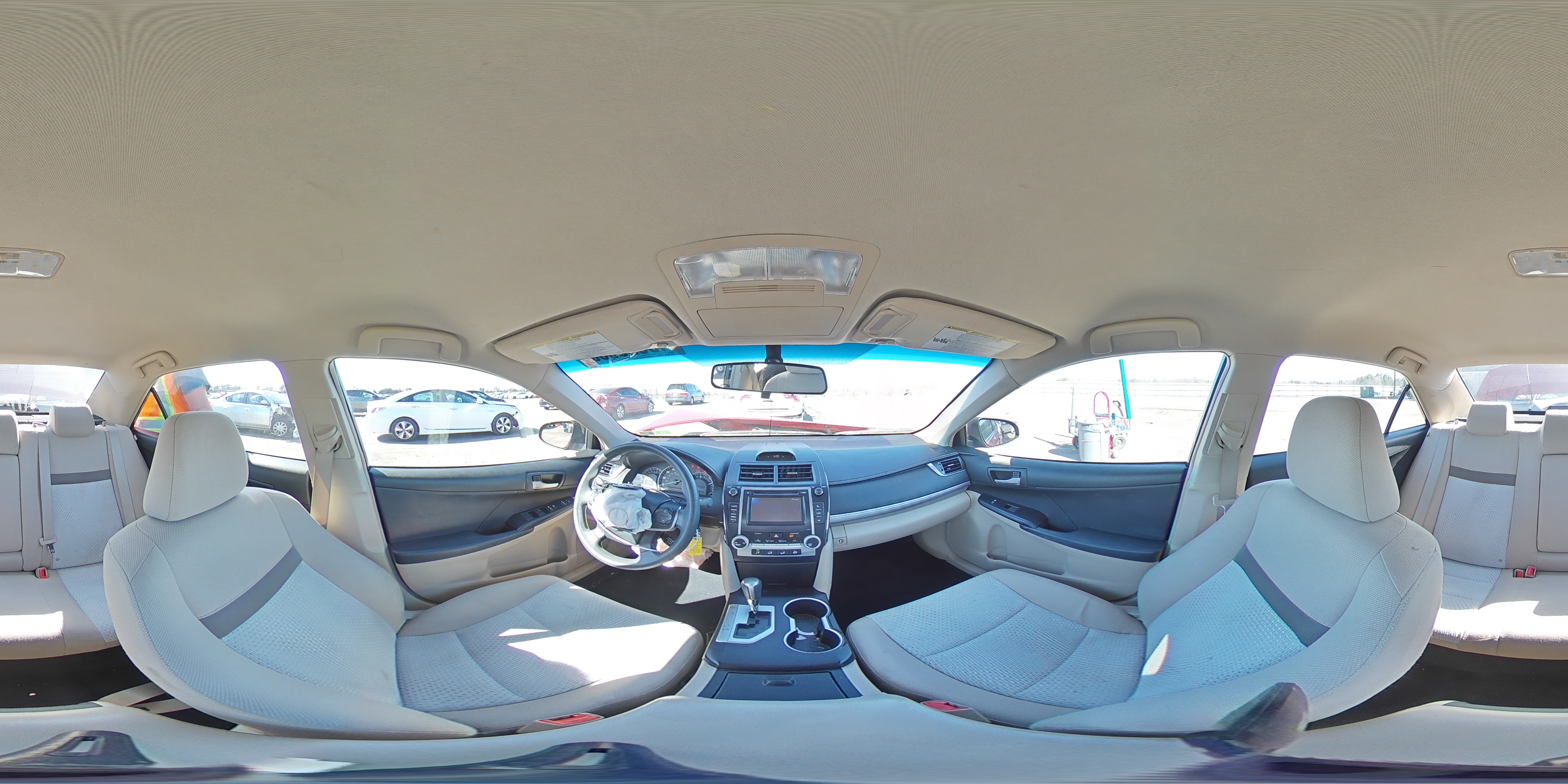 2012 Toyota Camry - Image 12