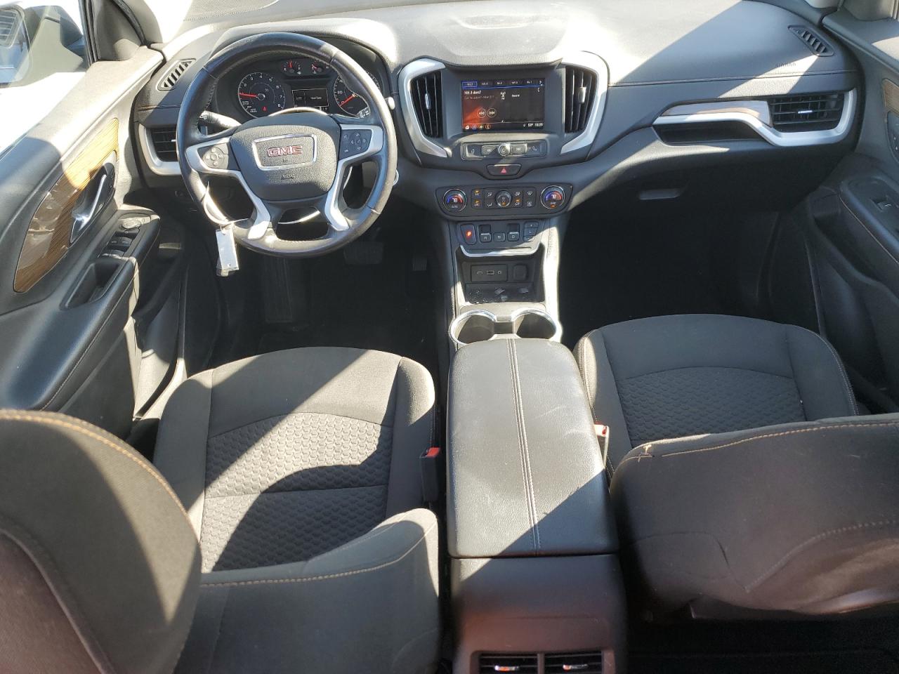 2018 GMC Terrain - Image 8