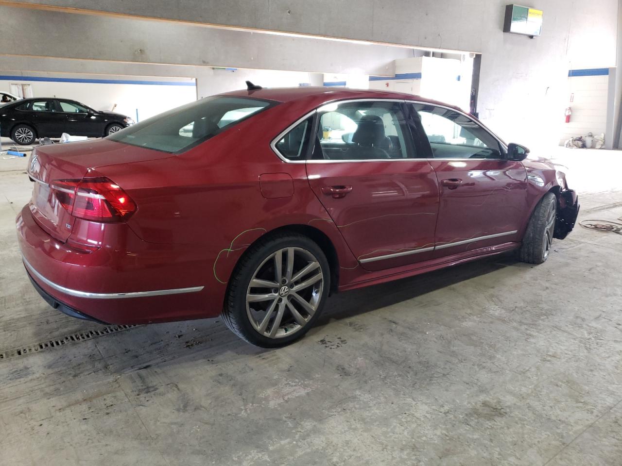 2017 Volkswagen Passat - Image 3