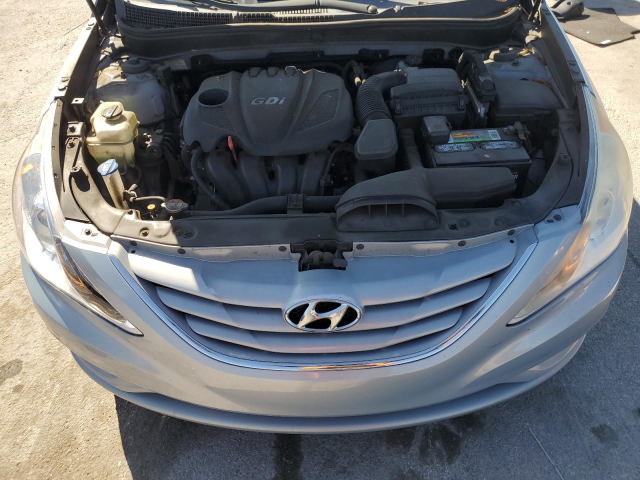 2013 Hyundai Sonata - Image 11
