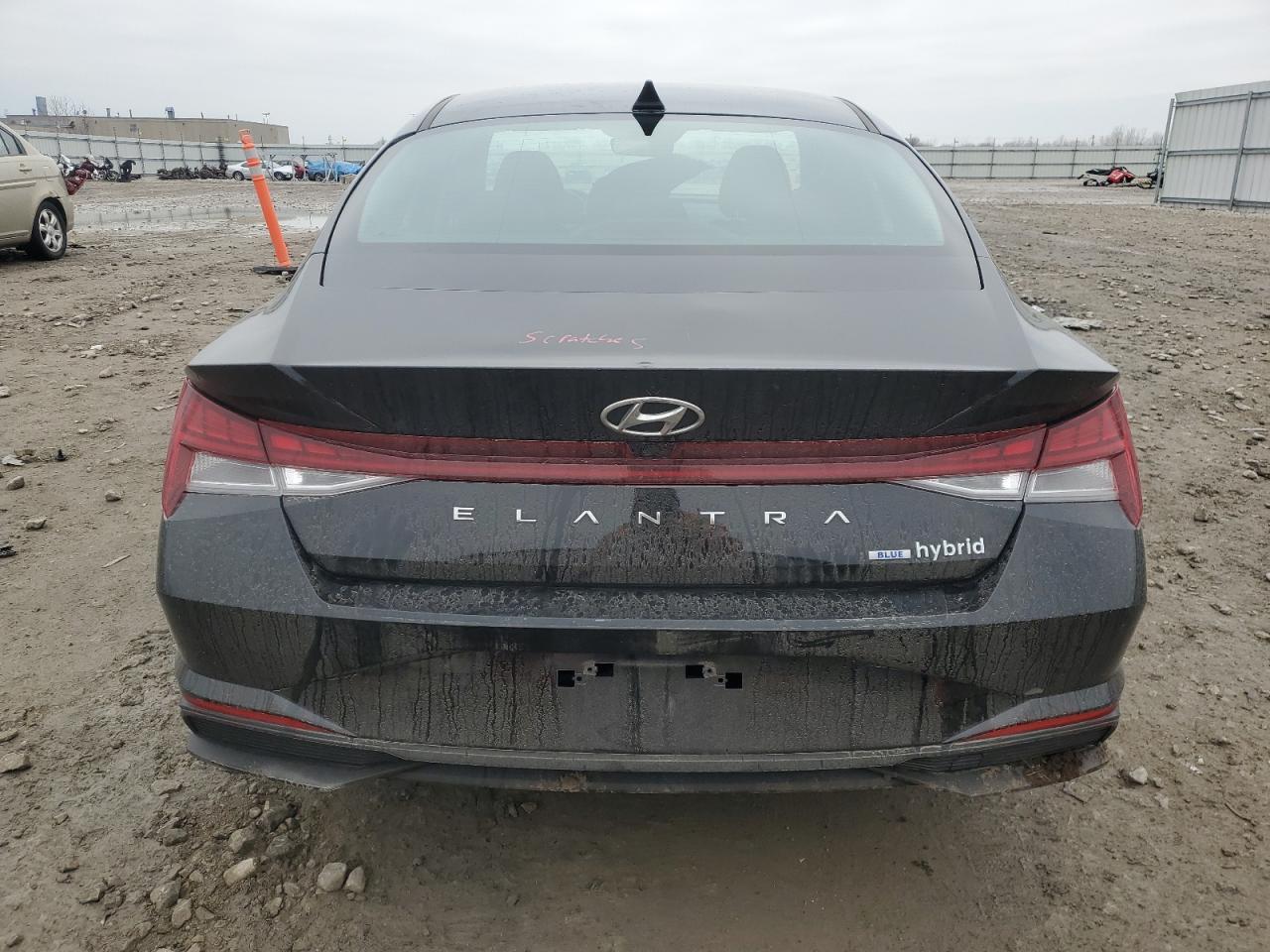 2022 Hyundai Elantra - Image 6