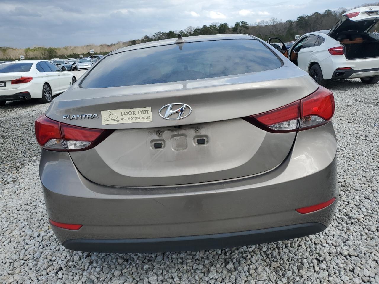 2014 Hyundai Elantra - Image 6