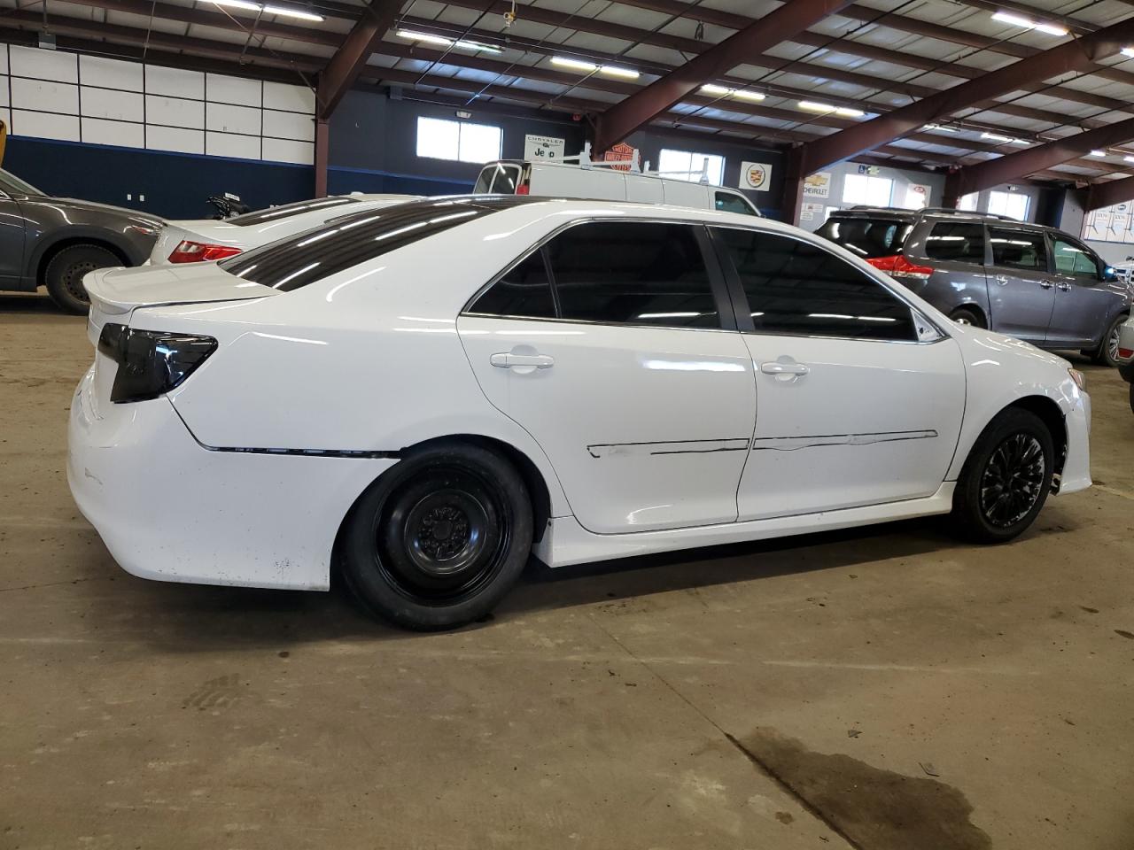 2014 Toyota Camry - Image 3