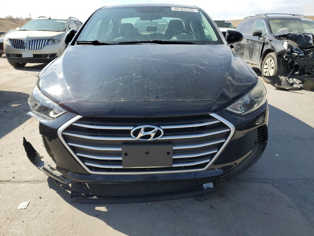 2017 Hyundai Elantra - Image 5
