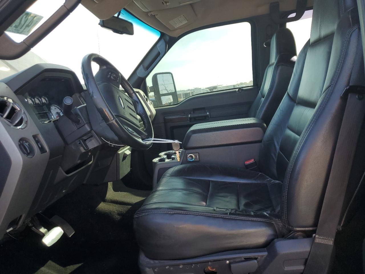 2009 Ford F250 - Image 7