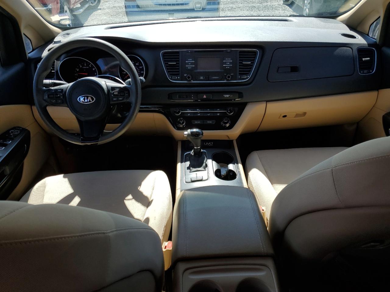 2015 Kia Sedona - Image 8