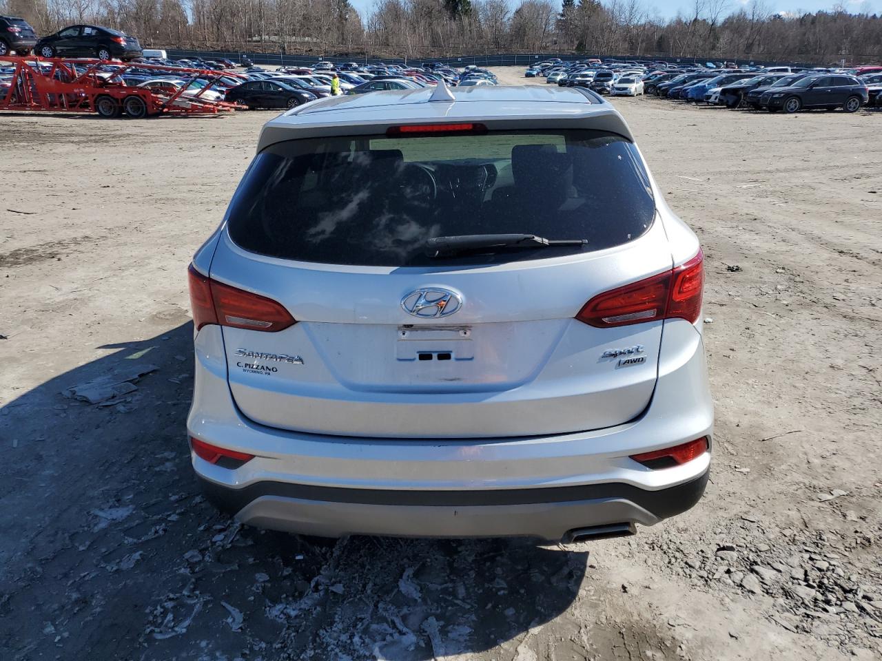 2017 Hyundai Santa Fe - Image 6