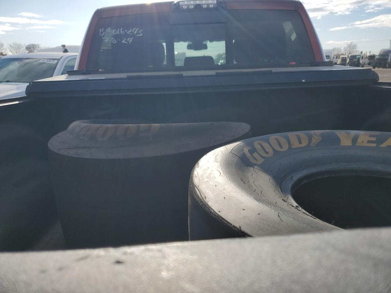 2018 RAM 3500 - Image 10