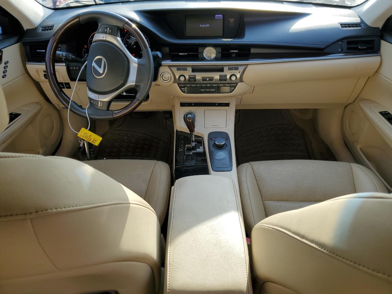 2014 Lexus ES - Image 8