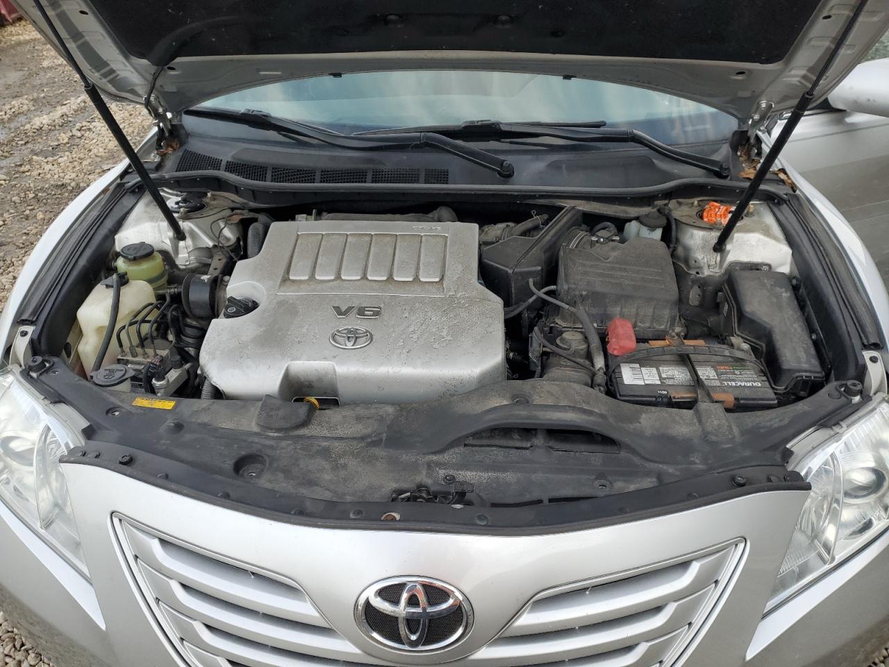 2009 Toyota Camry - Image 13