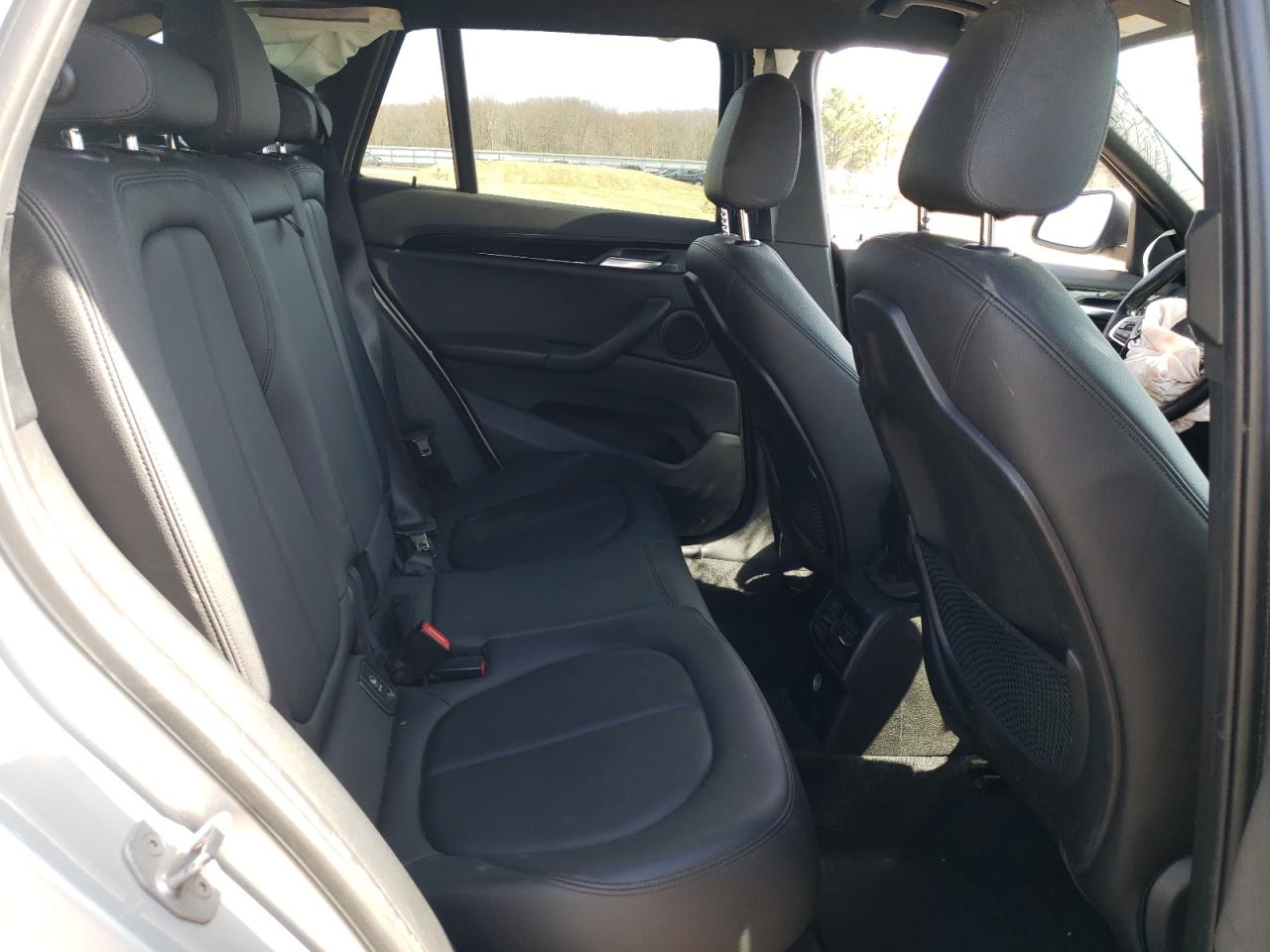 2017 BMW X1 - Image 12