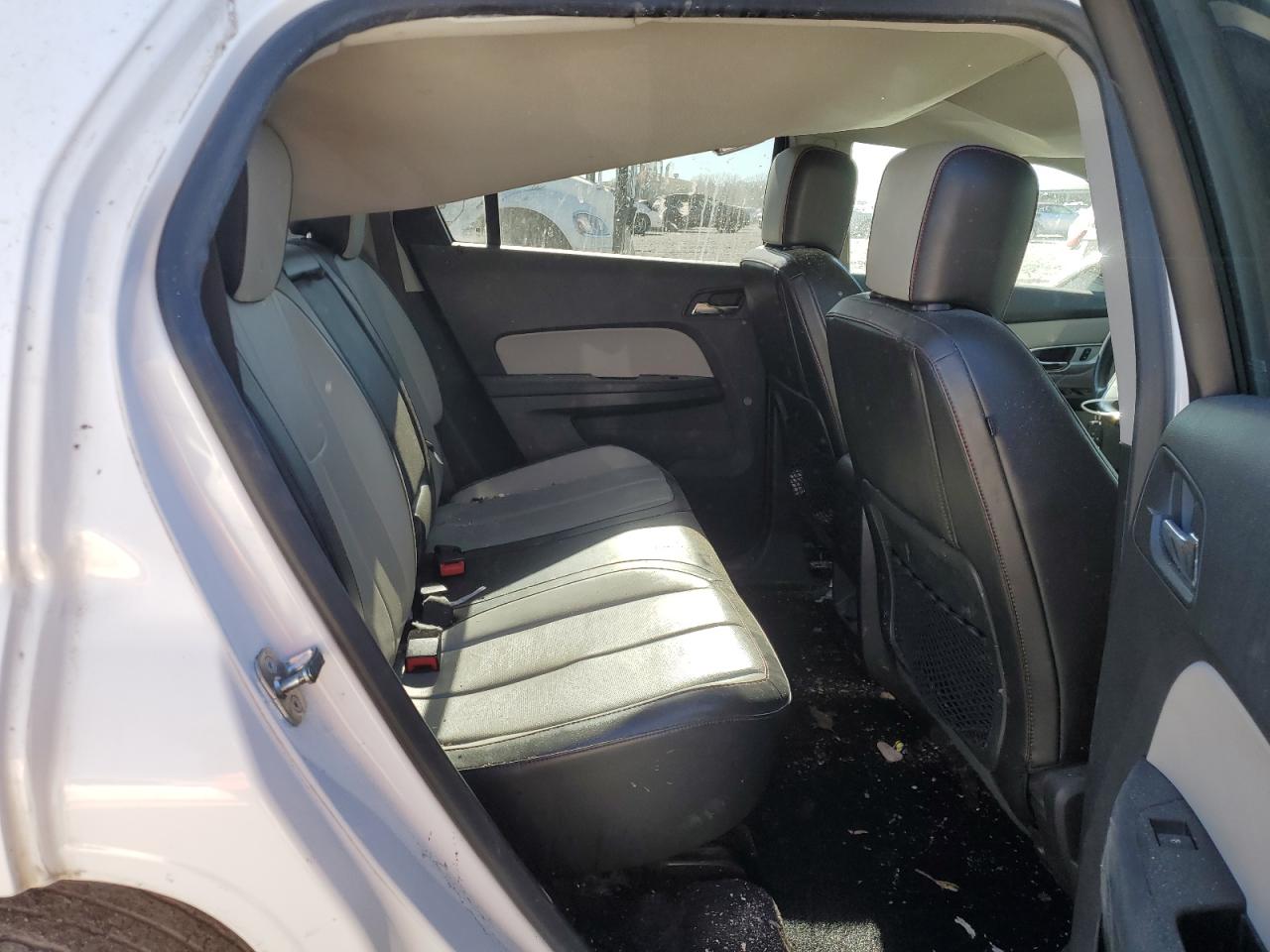 2016 GMC Terrain - Image 11