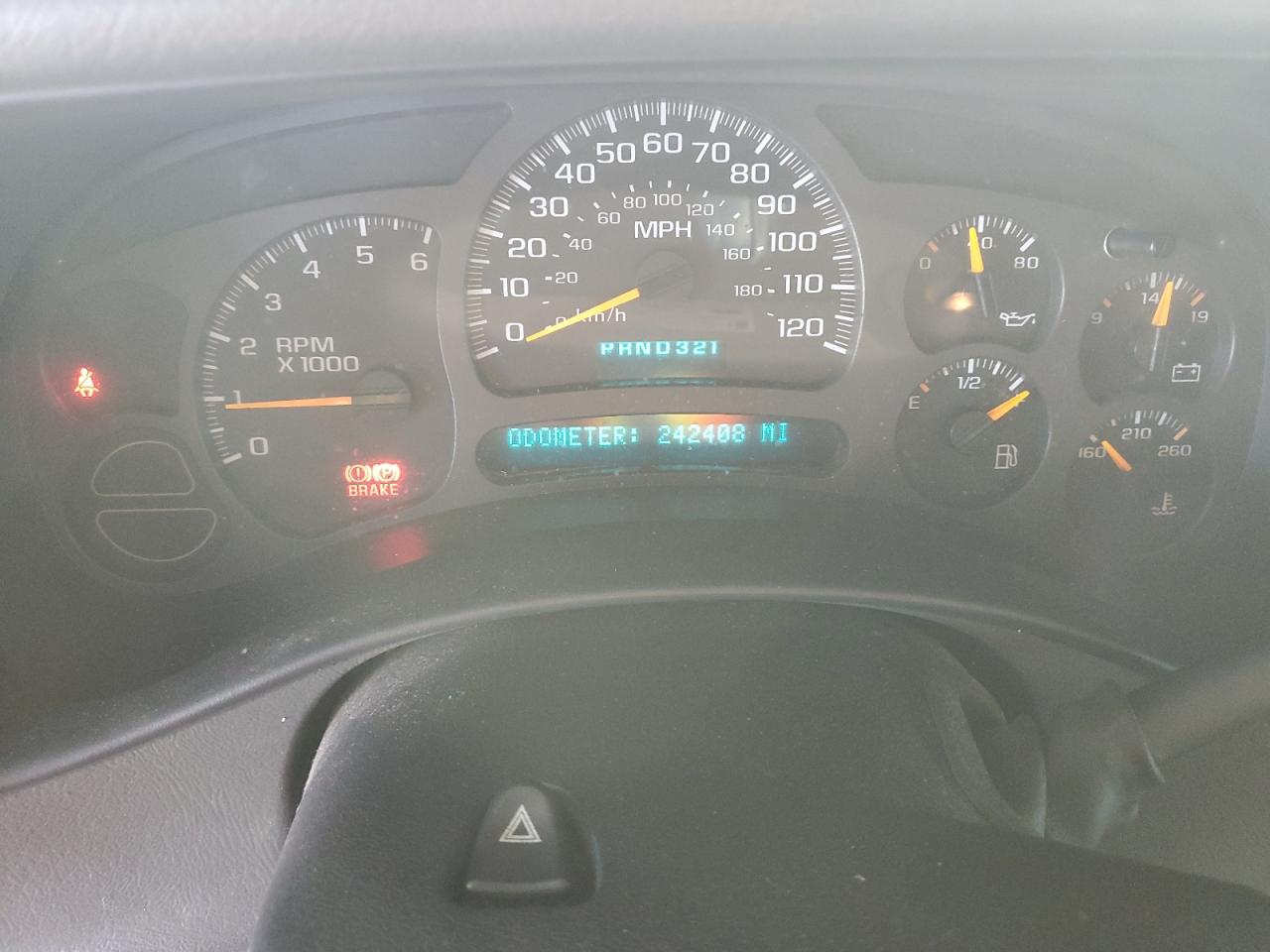2003 Chevrolet Tahoe C1500 VIN: 1GNEC13V23J332070 Lot: 49641465