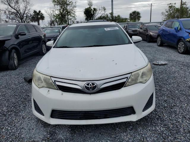 Sedans TOYOTA CAMRY 2012 White