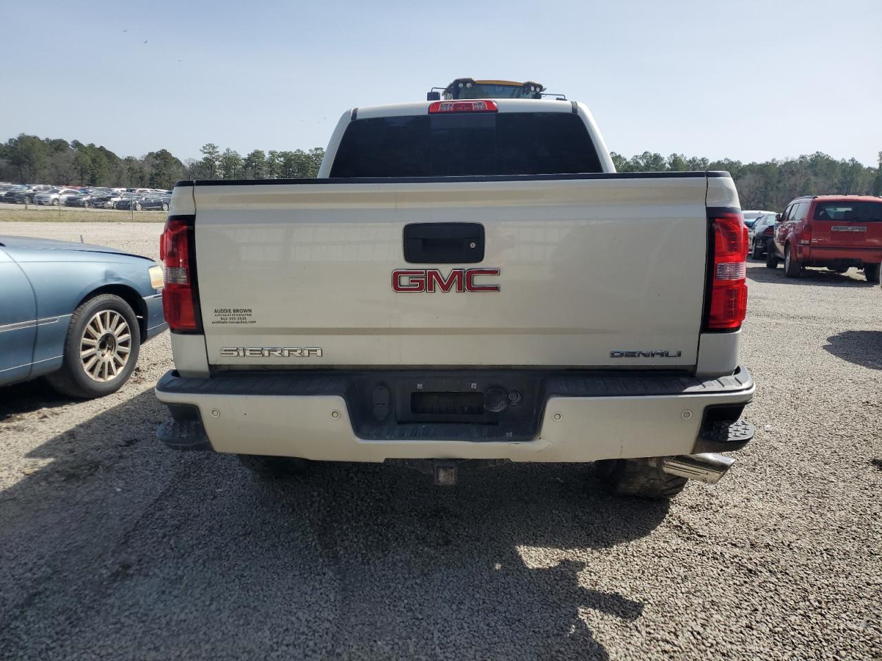 2015 GMC Sierra - Image 6