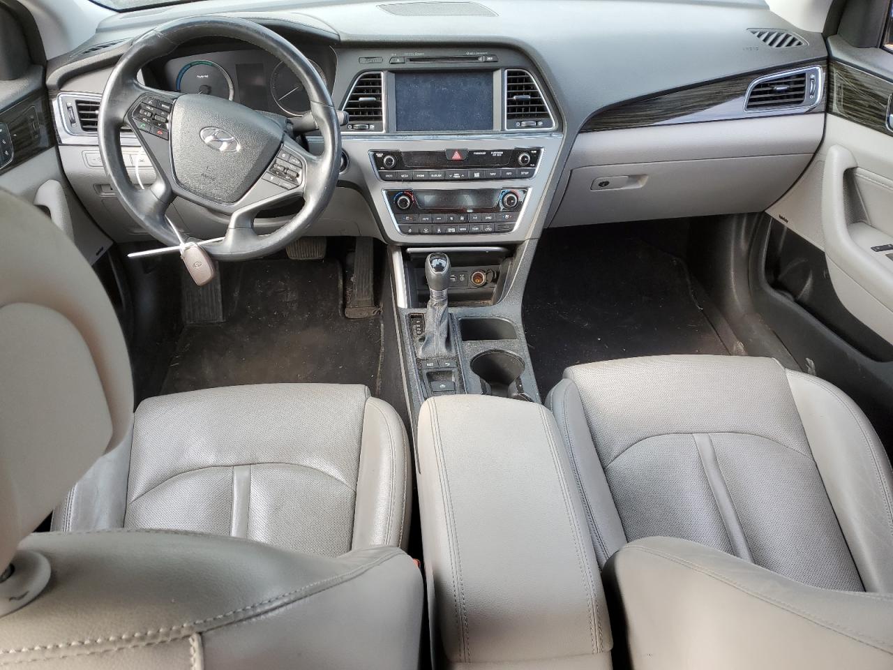 2016 Hyundai Sonata - Image 8