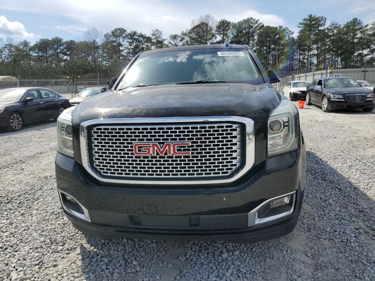 2016 GMC Yukon - Image 5