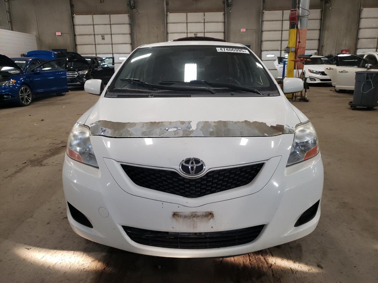2009 Toyota Yaris - Image 5
