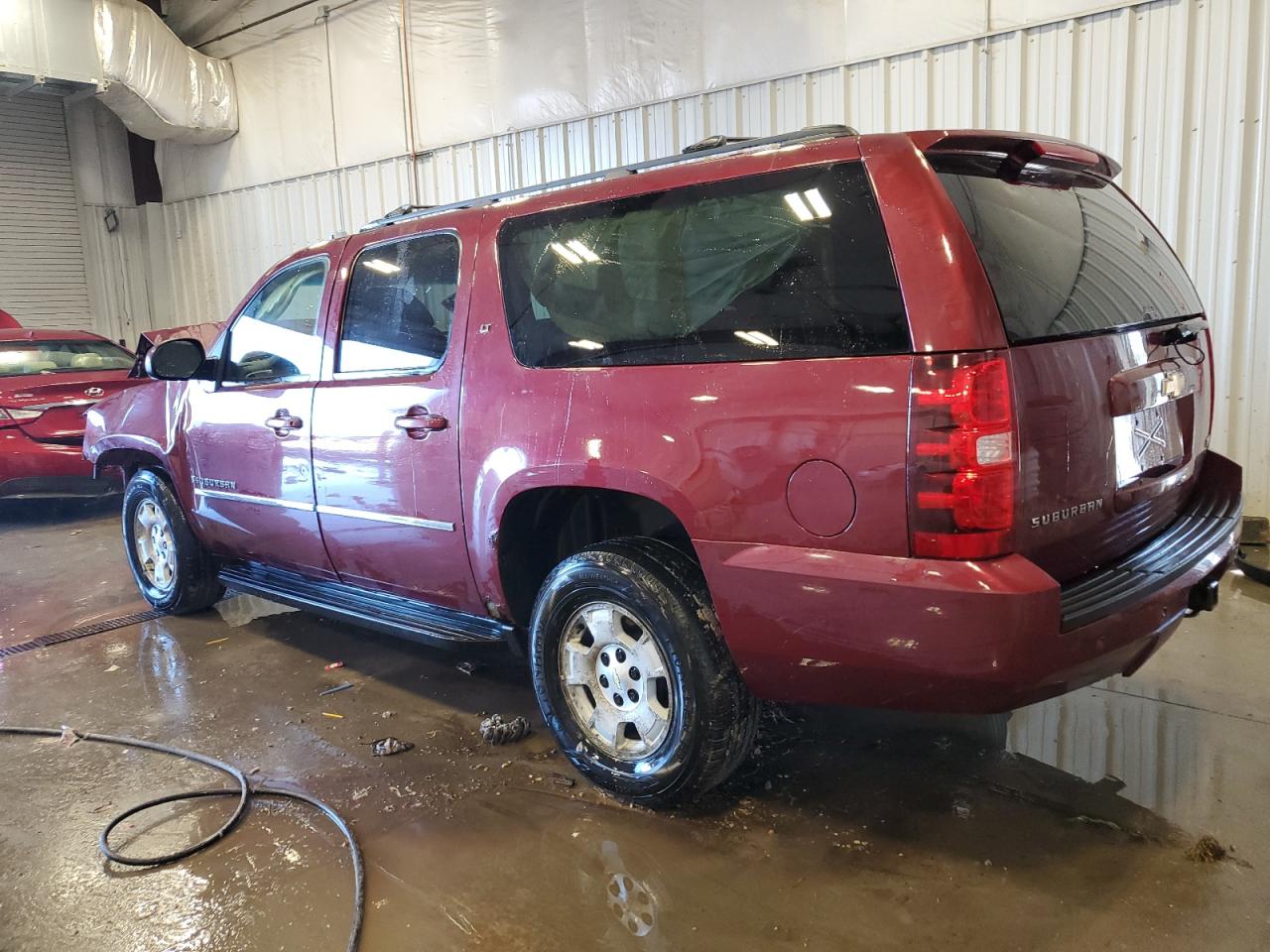 2008 Chevrolet Suburban - Image 2