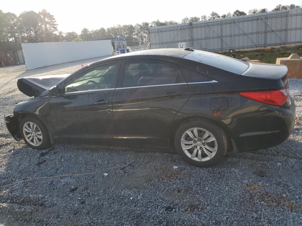 2012 Hyundai Sonata - Image 2