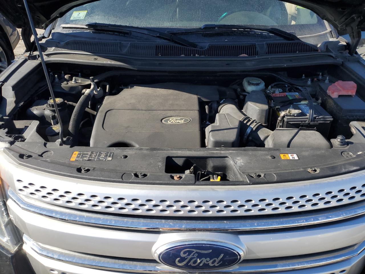 2014 Ford Explorer - Image 12