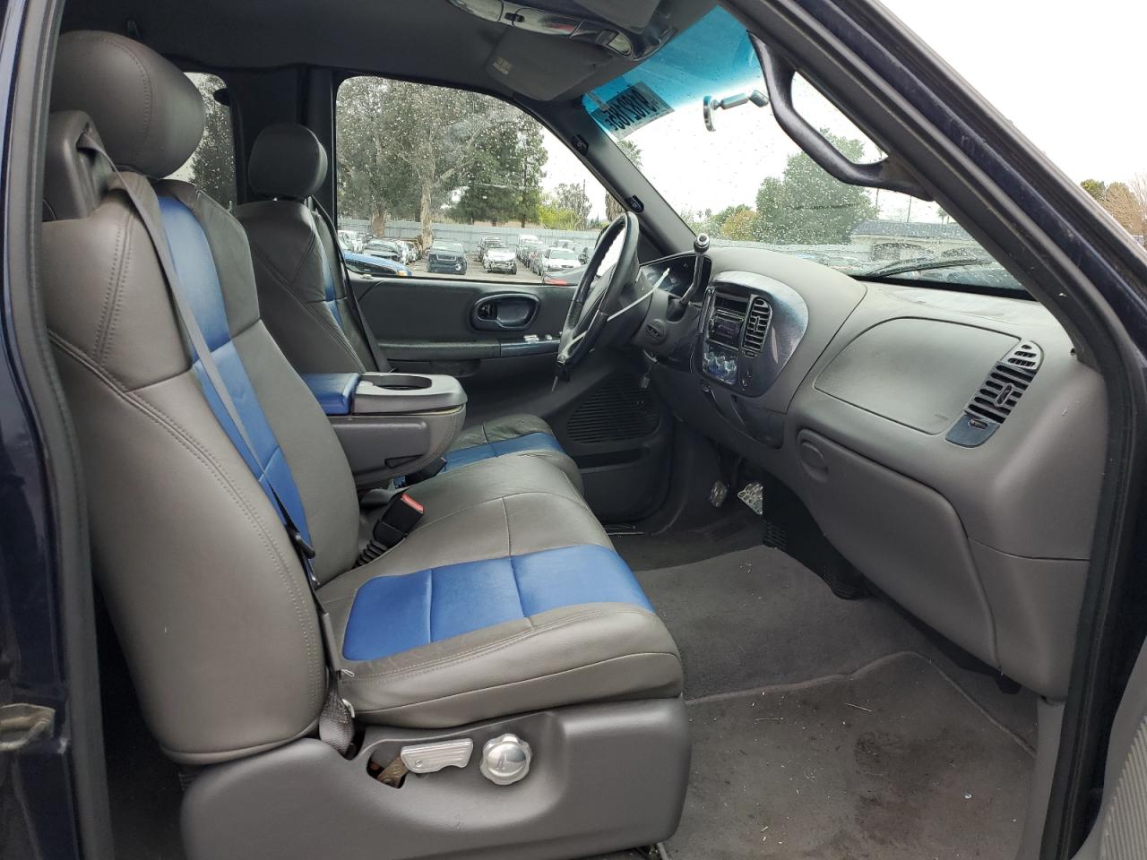 2002 Ford F-150 - Image 7