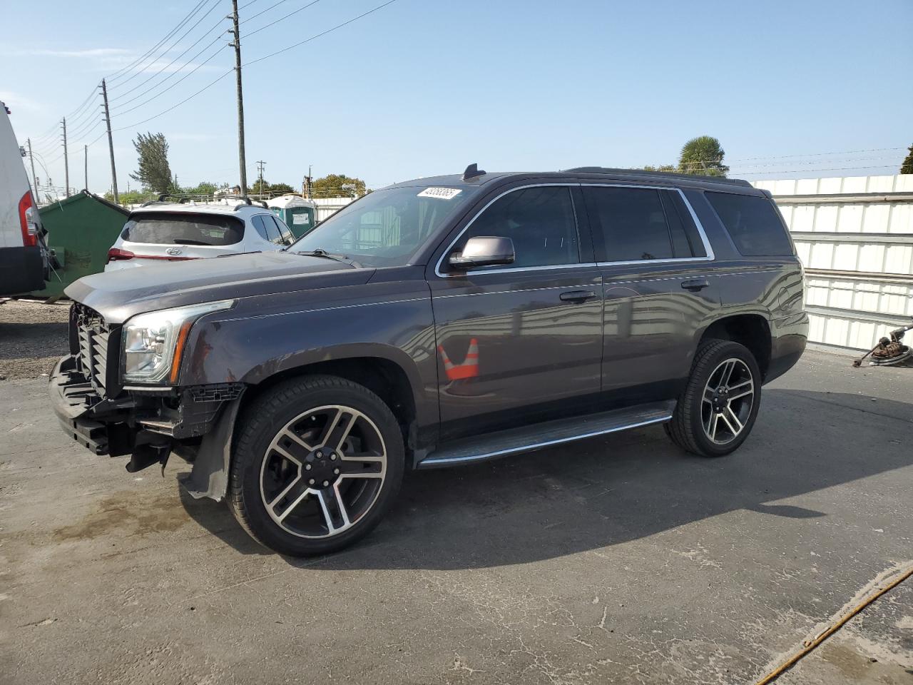2017 GMC Yukon Sle