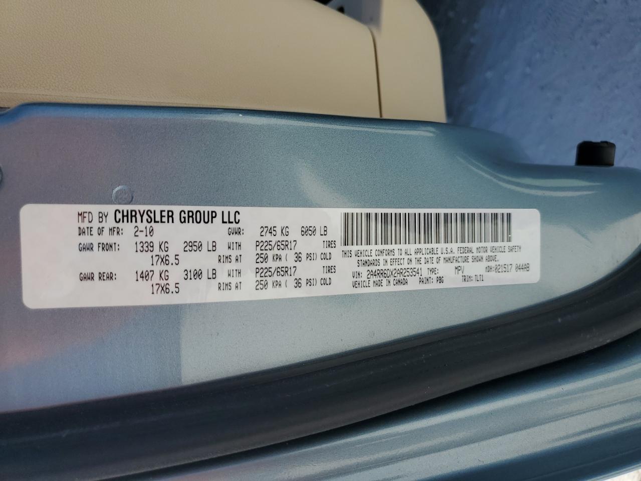 2010 Chrysler Town & Country - Image 15