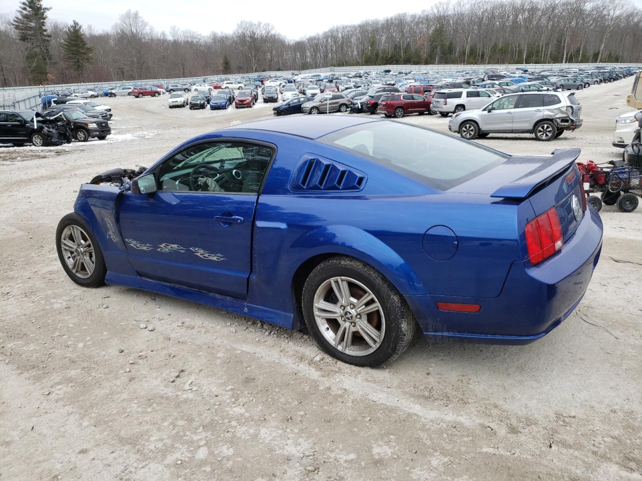 2006 Ford Mustang - Image 2