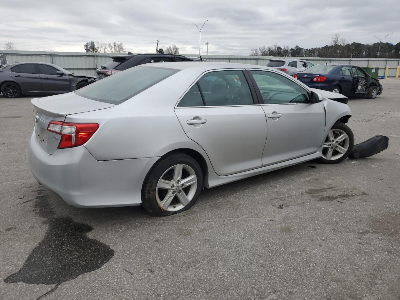 2014 Toyota Camry - Image 3