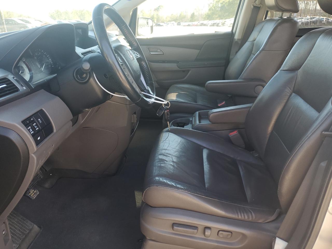 2011 Honda Odyssey - Image 7