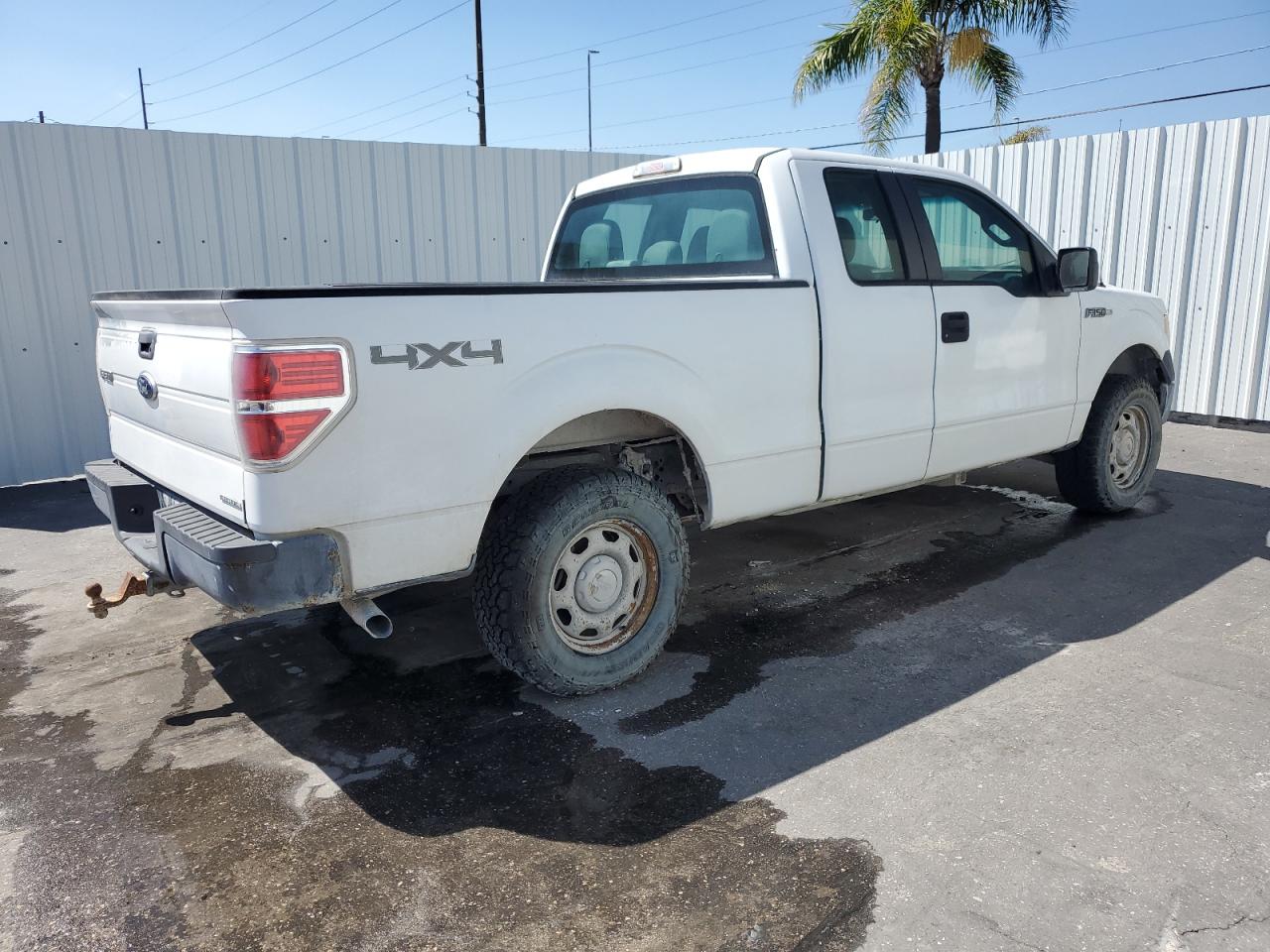 2014 Ford F-150 - Image 3
