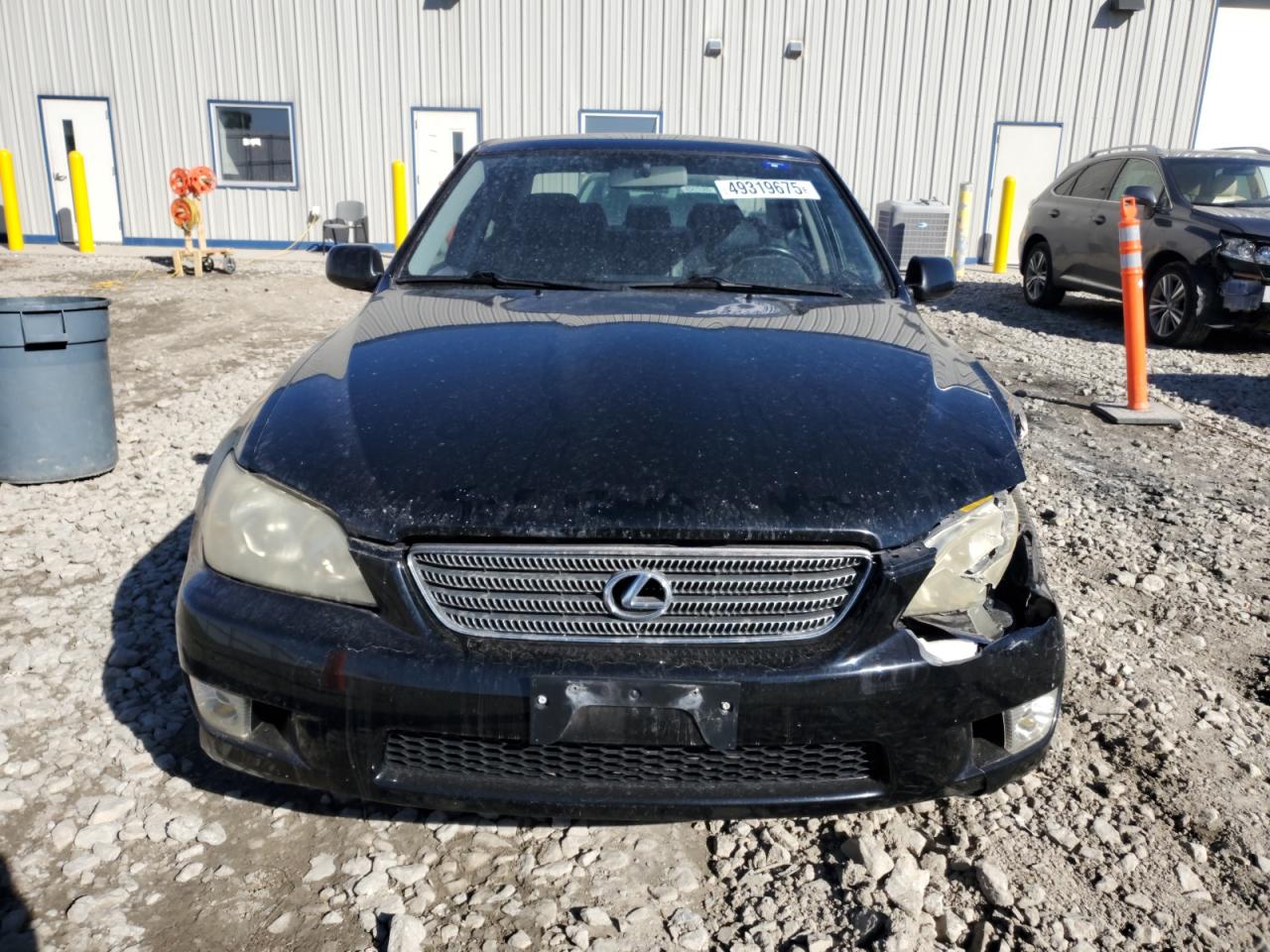 2001 Lexus IS - Image 5