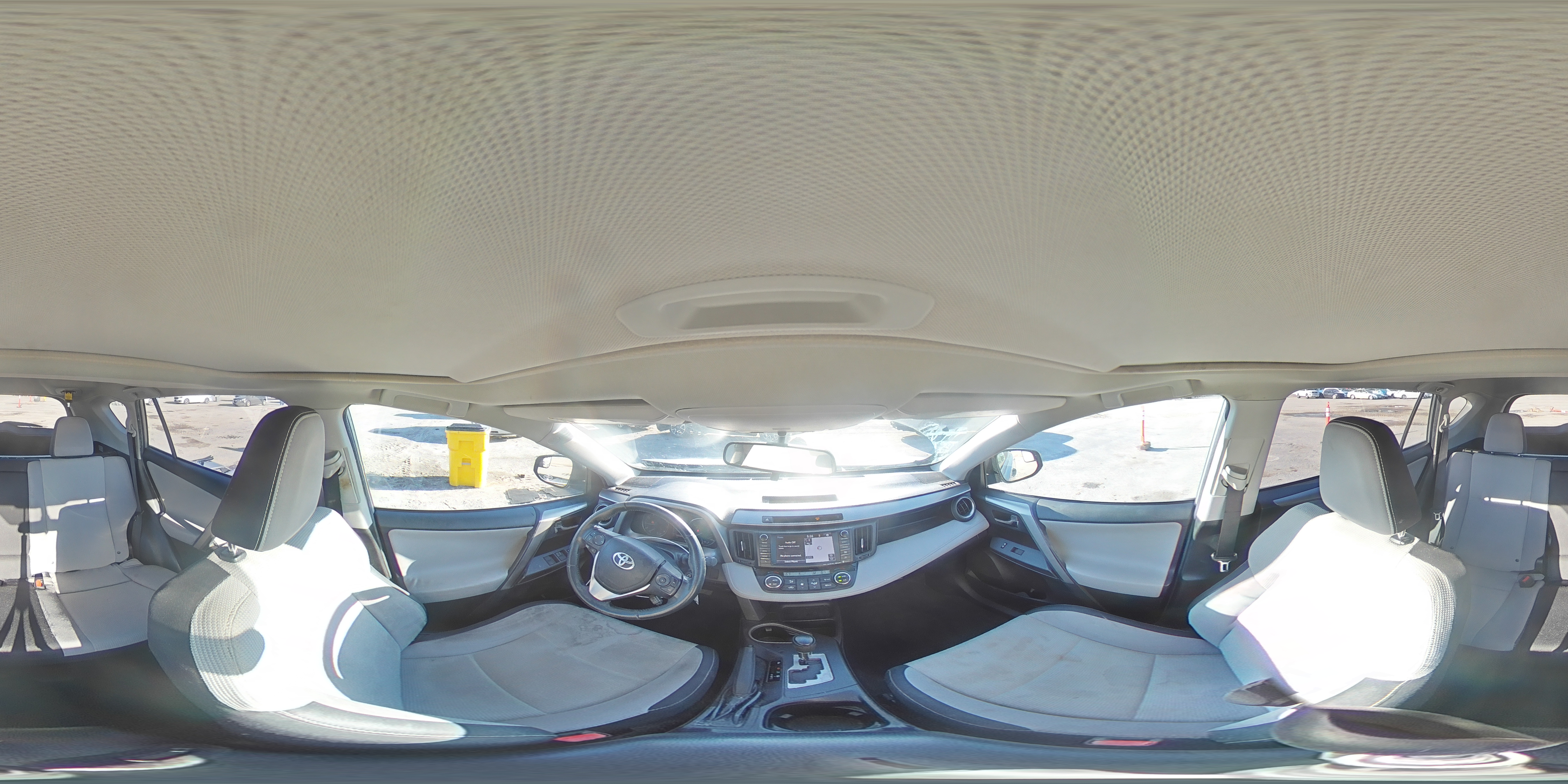 2016 Toyota RAV 4 - Image 14