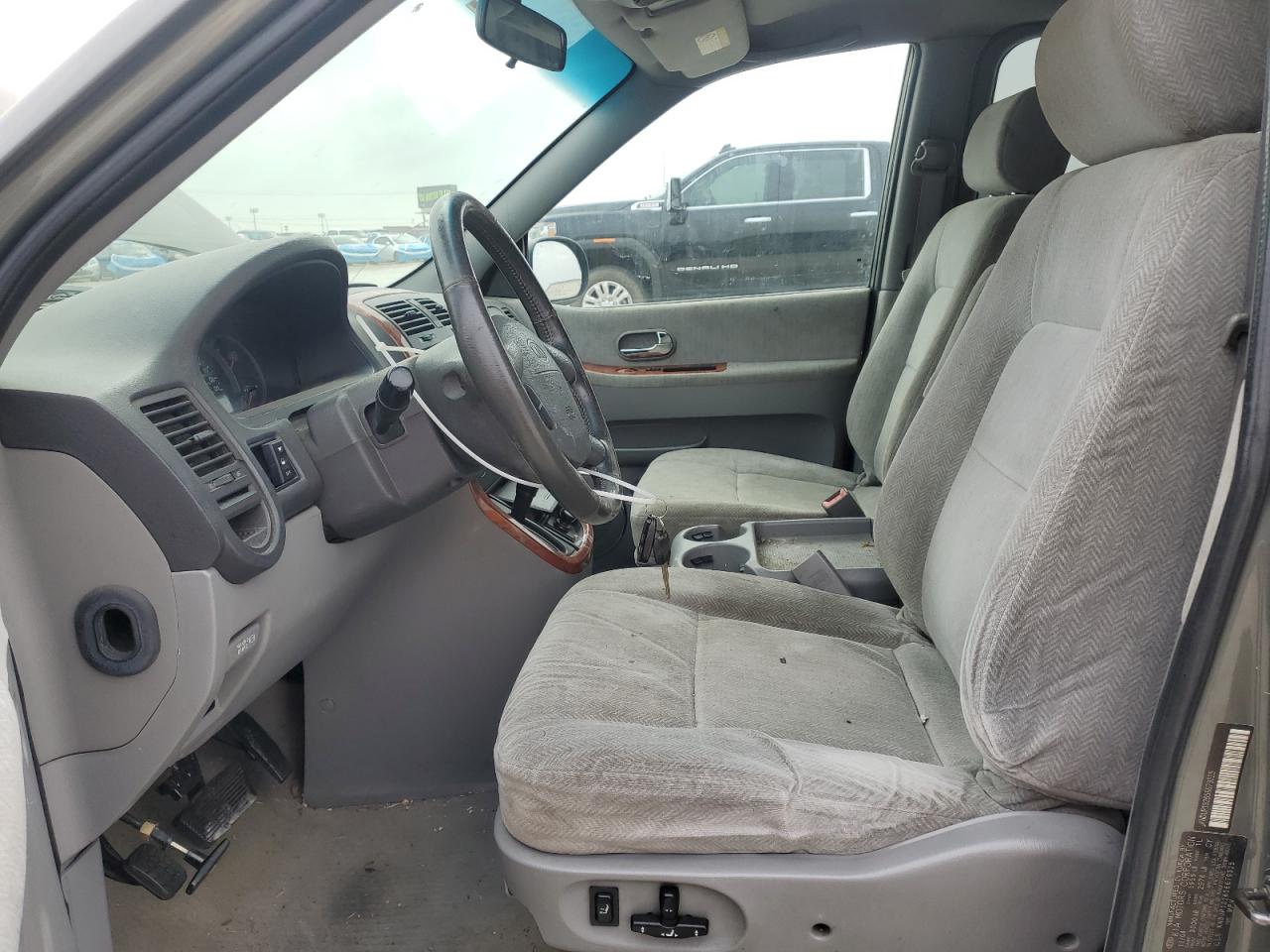 2005 Kia Sedona - Image 7