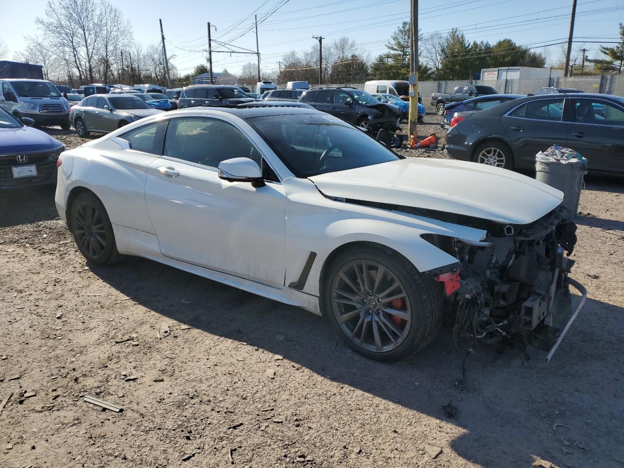 2018 Infiniti Q60 - Image 4