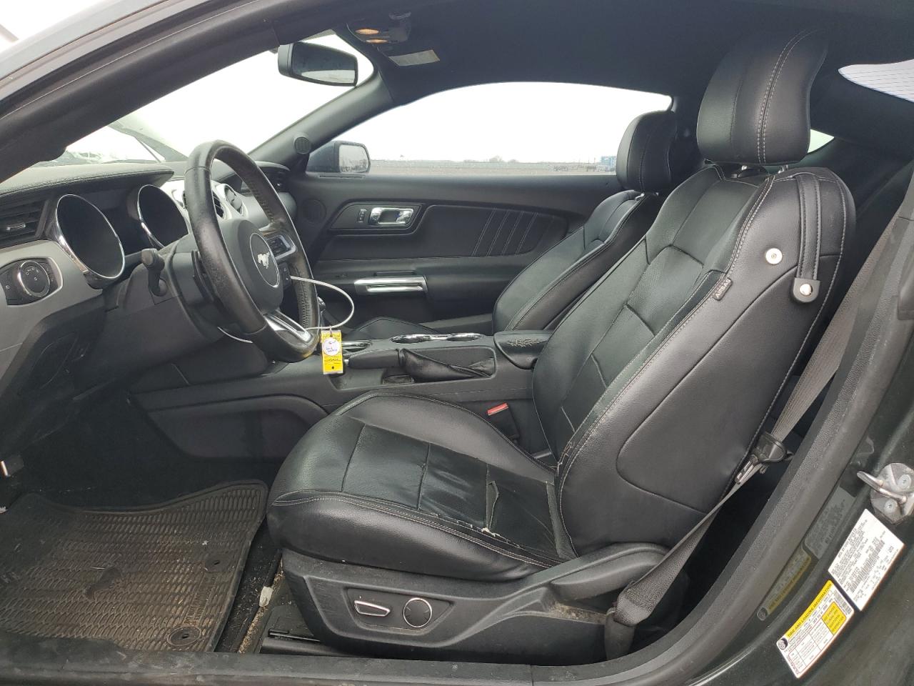 2015 Ford Mustang - Image 7