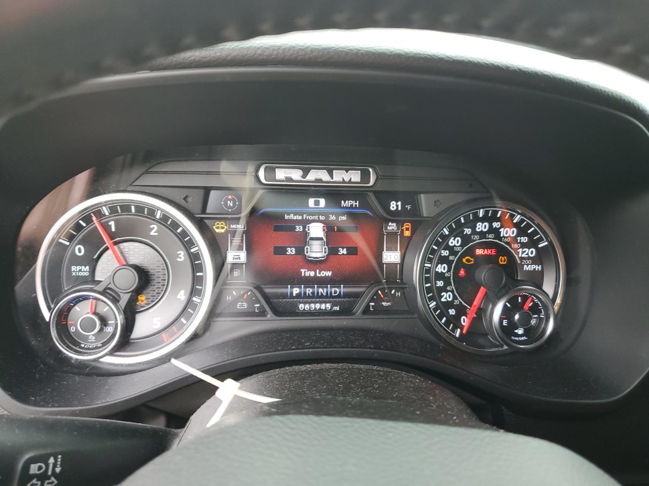 2022 RAM 1500 - Image 9
